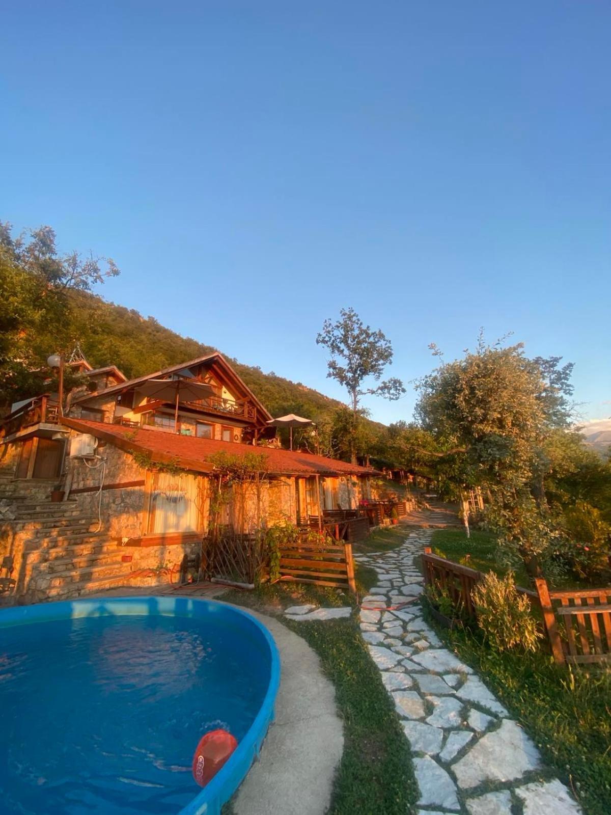 Robinson Sunset Guest House Lagadin Esterno foto