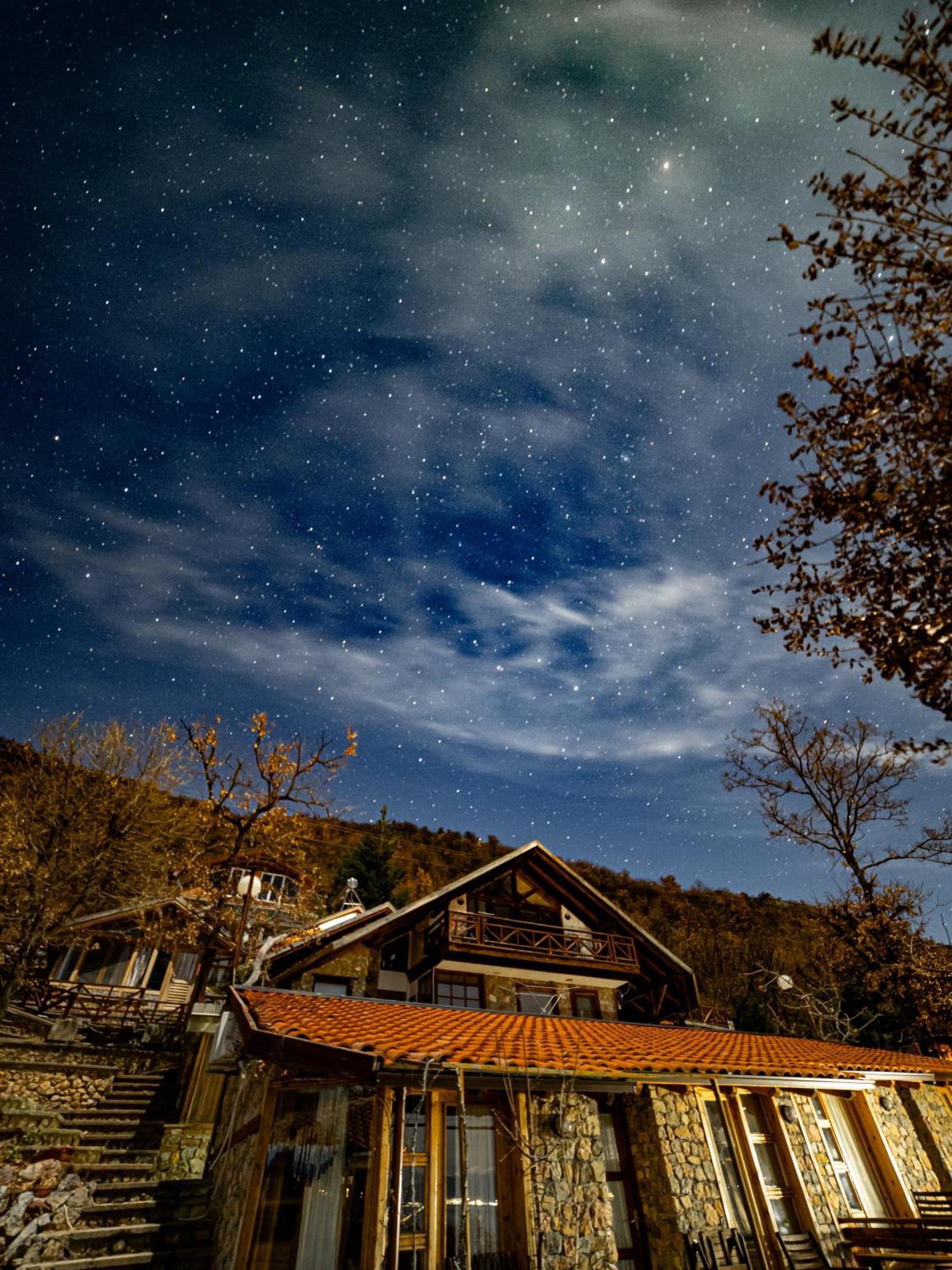 Robinson Sunset Guest House Lagadin Esterno foto