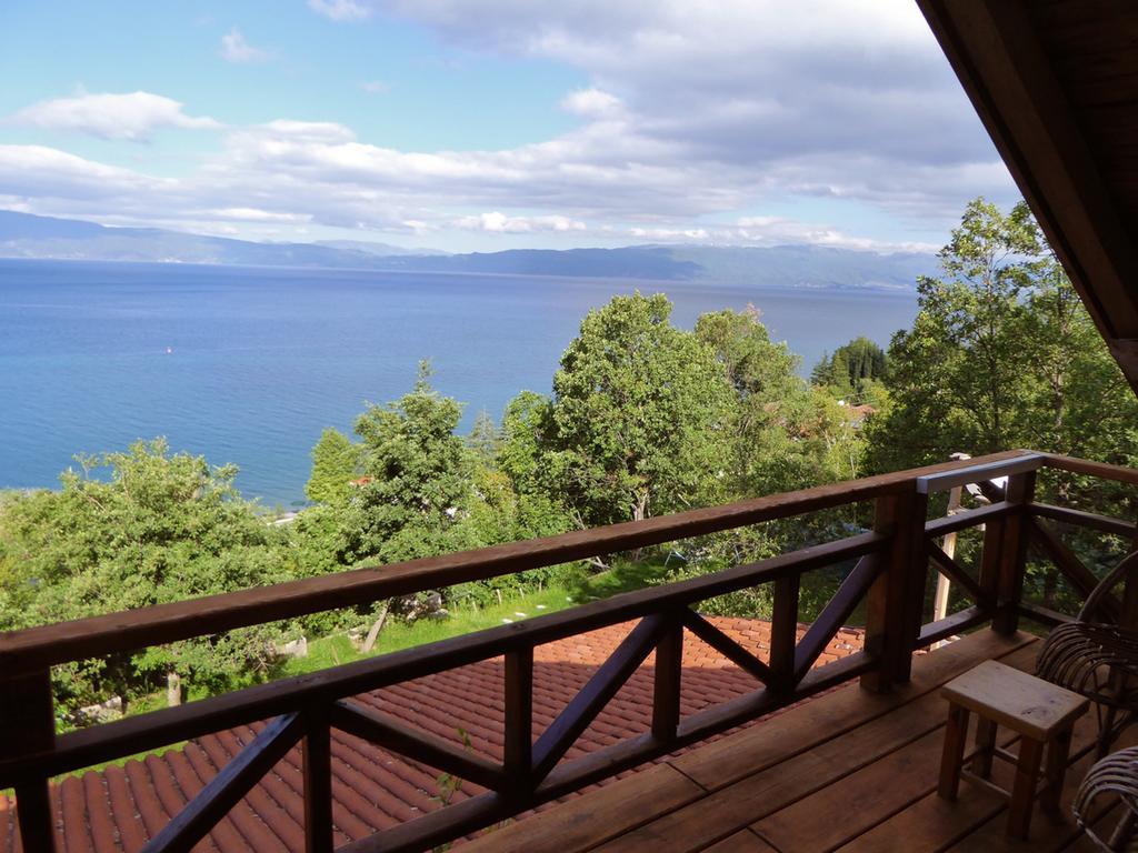 Robinson Sunset Guest House Lagadin Esterno foto